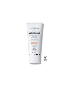 PHOTO REVERSE SOIN PROTECTEUR ECLAIRCISSANT ANTI-TACHES TEINTE BEIGE CLAIR - TRES HAUTE PROTECTION