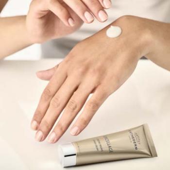 Crème mains Excellage, le soin anti-taches à portée de mains