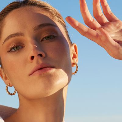 Tout savoir sur les taches de soleil : définition, causes et solutions